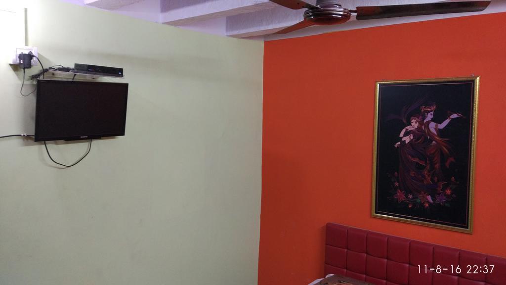 Radha Krishna Home Varanasi Dış mekan fotoğraf