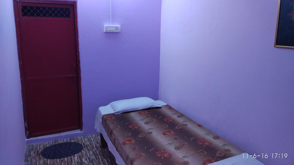 Radha Krishna Home Varanasi Dış mekan fotoğraf