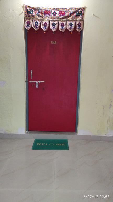 Radha Krishna Home Varanasi Dış mekan fotoğraf